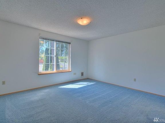 5th image of 8007 186th Street Ct E