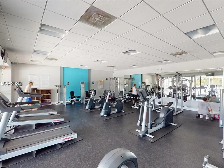 3625 N Country Club Dr #Penthouse 2 — Photo 28