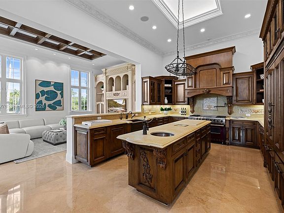 5th image of 13671 SW Deering Bay Dr