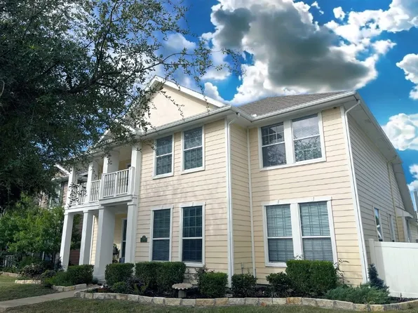 1109 Haley Ct, Aubrey, TX 76227