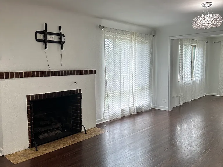 930 S Milwaukee Way — Photo 4