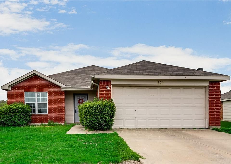 1st image of 801 Canyon Cove Dr