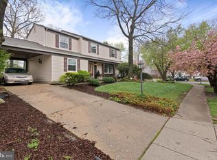 7951 Parke West Dr, Glen Burnie, MD 21061