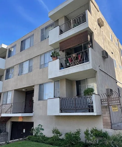 Alex Apartments — Photo 2