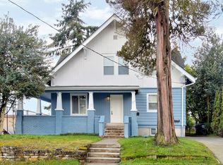 945 N 92nd St, Seattle, WA 98103