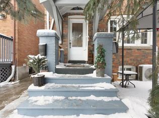 719 Kingston Rd, Toronto, ON M4E 1R8