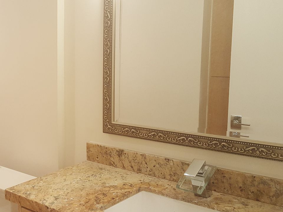 1st image of 972 Larrabee St APT 219
