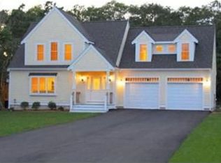 15 Sunrise Ln, East Falmouth, MA 02536