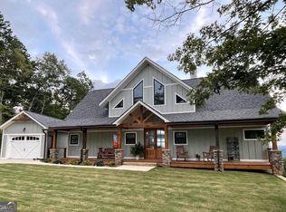 945 Hickory Nut Mountain Rd, Clarkesville, GA 30523