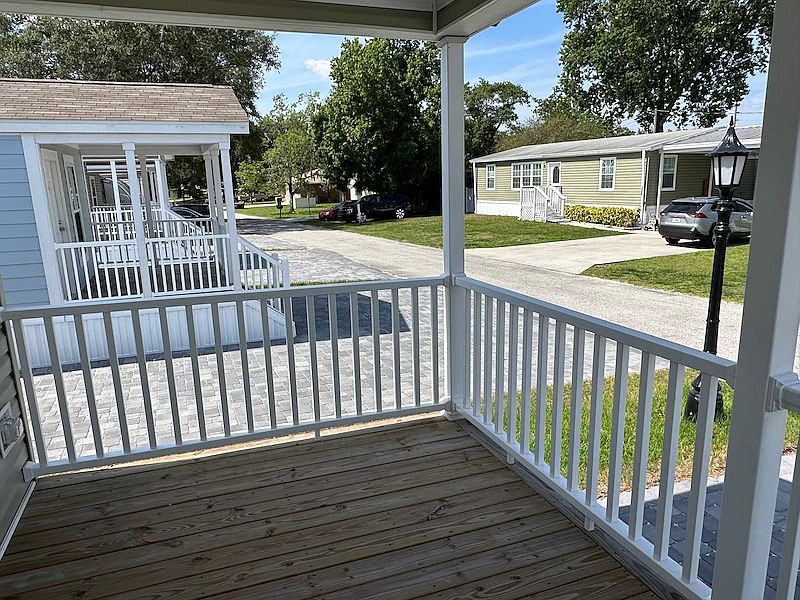 2nd image of 2759 Wells Ave #122