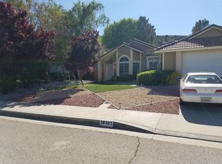 39305 Beacon Ln, Palmdale, CA 93551