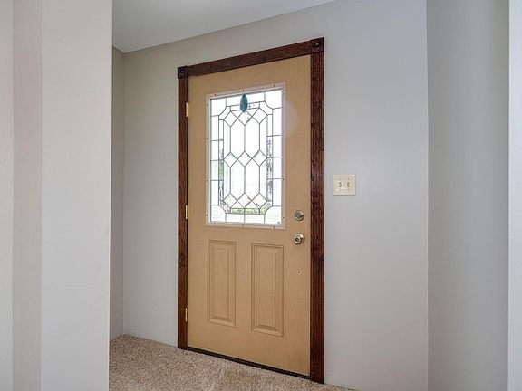5th image of 4565 Buxton Ave