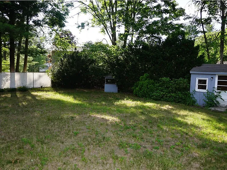 James Dr — Photo 7