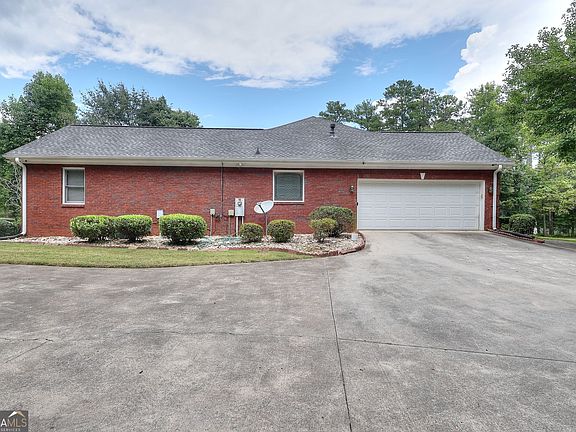 5th image of 2639 Stanton Rd