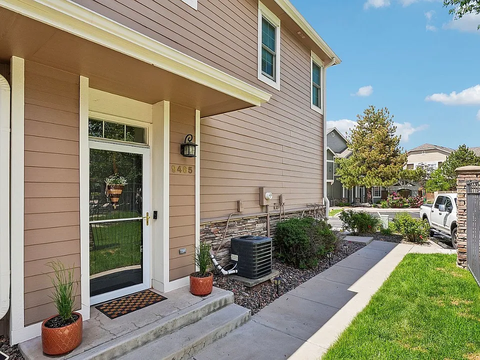 9465 Carlyle Park Pl