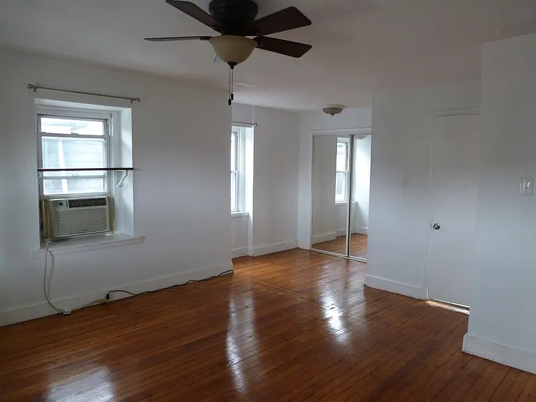6243 Washington Ave — Photo 25