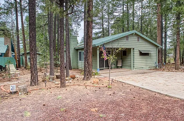 3404 Mark Twain Dr — Photo 1
