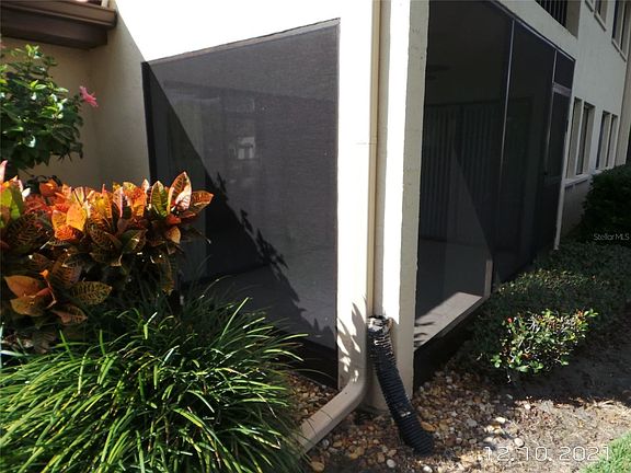 4th image of 5173 Lake Village Dr #11