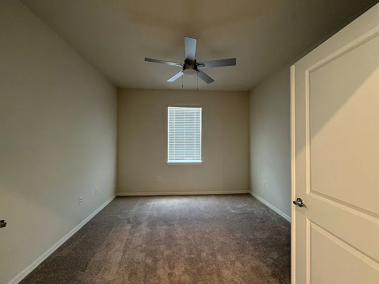 5555 Settlingstone Ln — Photo 7