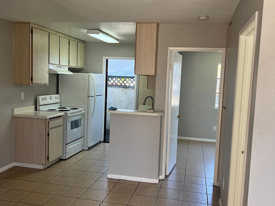 1st image of 4344 41st St APT 1