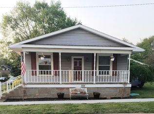 205 E Carrollton St, Magnolia, OH 44643