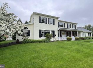 316 E Meadow Dr, Mechanicsburg, PA 17055