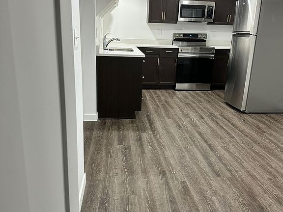 3rd image of 15203 S Park Bluff Way