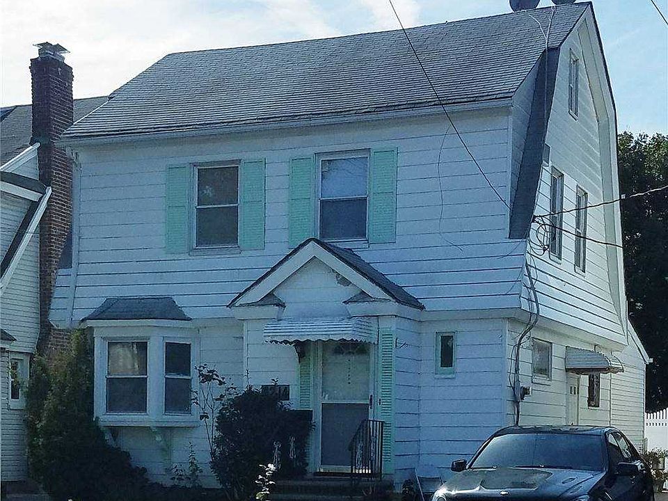 1st image of 9214 218th St
