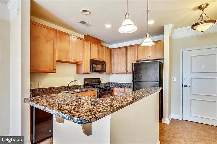 1451 Belmont St NW #212 — Photo 11