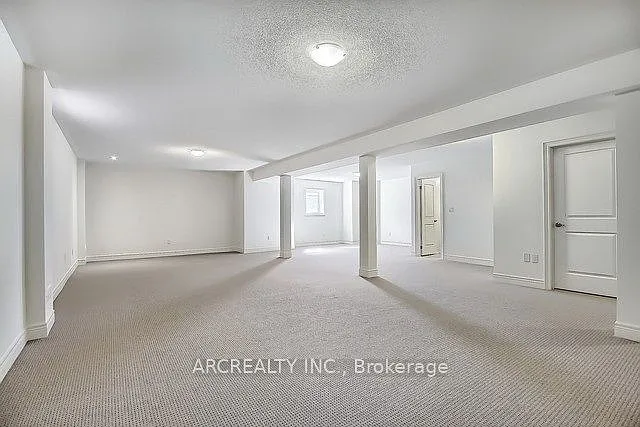 79 Baldry Ave — Photo 46