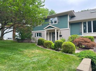 7 Country Ridge Dr, Rye Brook, NY 10573