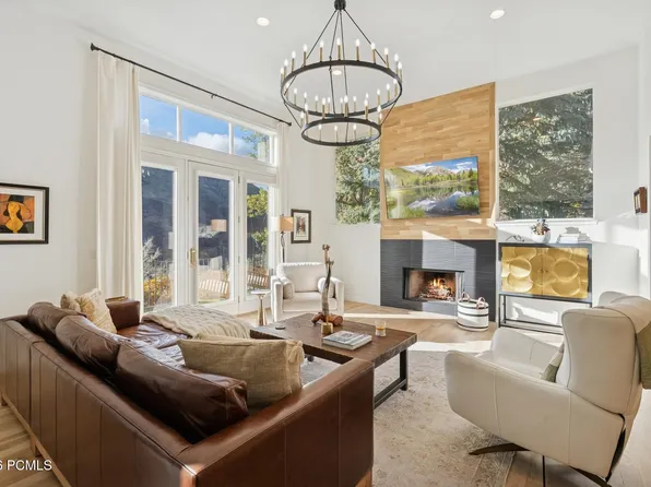 5475 E Pioneer Fork Rd, Emigratn Cyn, UT 84108