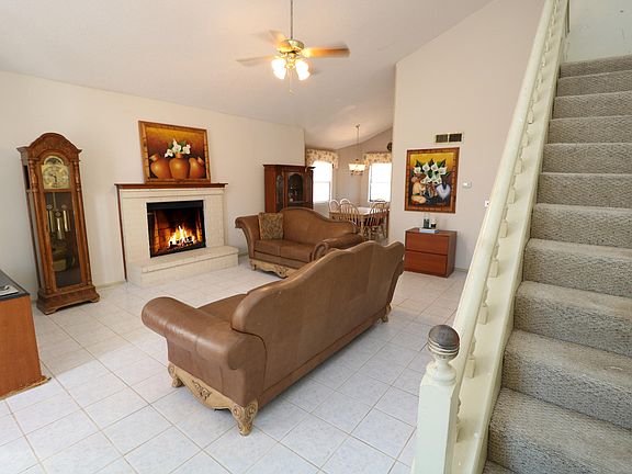 5th image of 11548 James Grant Dr