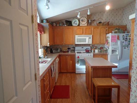 4th image of 46041 Road 415 Spc 116