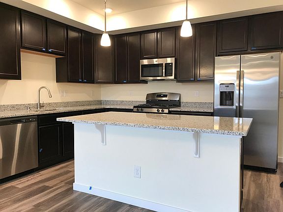 6' Kitchen Breakfast Bar (Room for Stools)