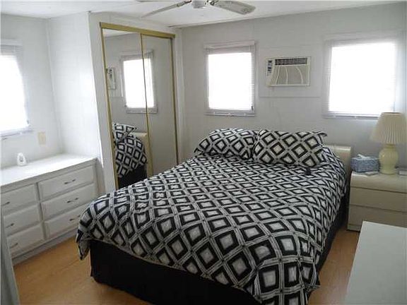 4th image of 3140 Royal Palm Ct
