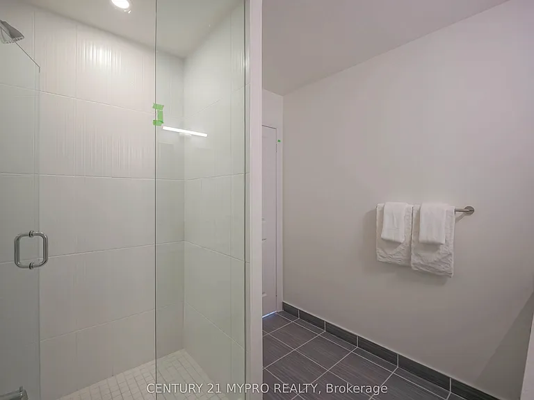 3260 Sheppard Ave E #601 — Photo 18