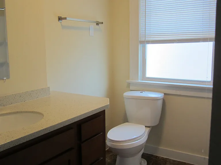 2446 Deming Ave #2444 — Photo 6