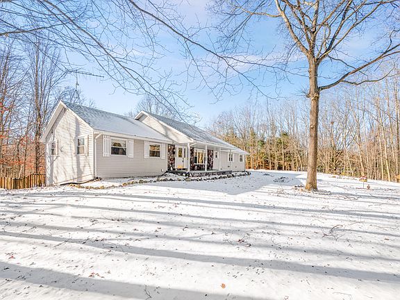 2nd image of 3285 Mineral Springs Trl