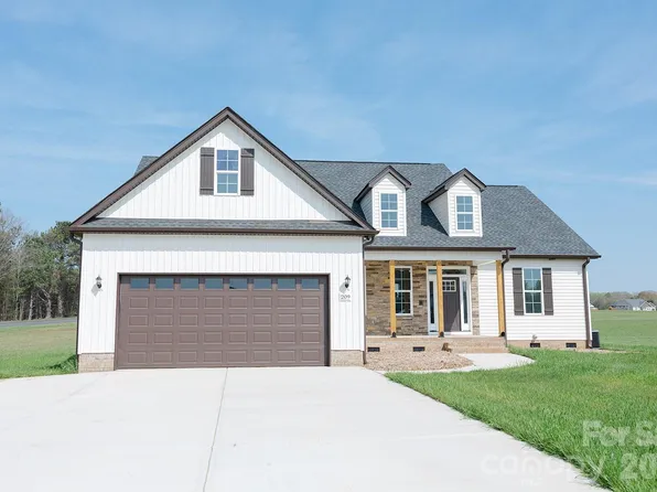 209 Beths Ct, York, SC 29745