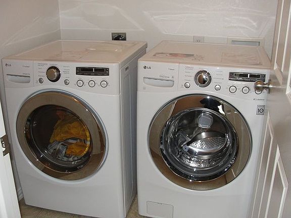 Almost New Washer/Dryer
