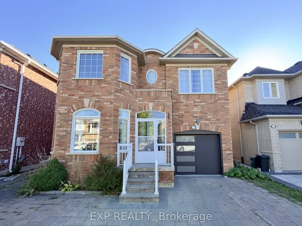 7 Davidoff St, Markham, ON L6E 1R2