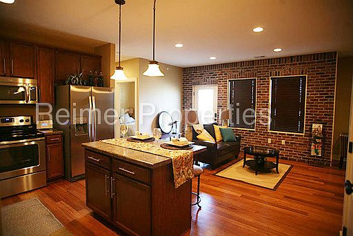 5th image of 19119 Marcy St APT 204