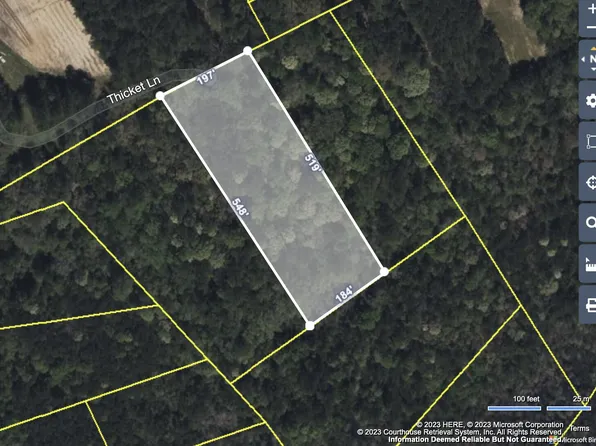 132 Thicket Ln, Saint Stephen, SC 29479