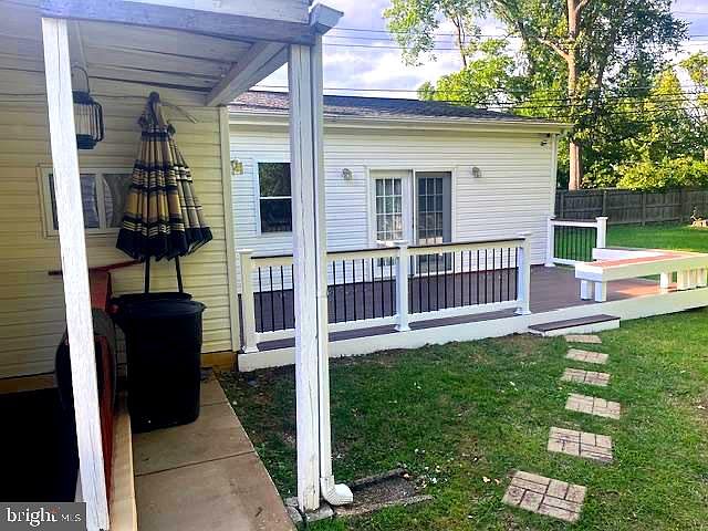 2nd image of 7332 Rockridge Rd