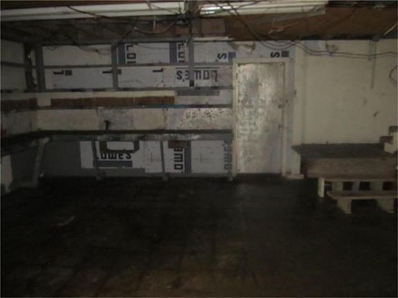 3rd image of 7118 Terrasso Dr