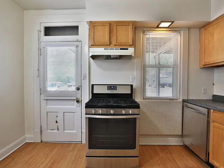 212 E Patterson Ave — Photo 18