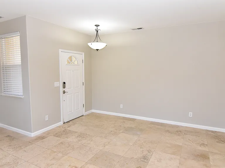 6773 Kiskadee Dr — Photo 4
