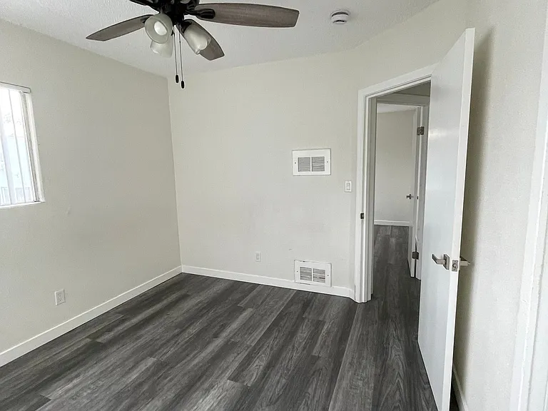 3711 Pueblo Ave #3 — Photo 13