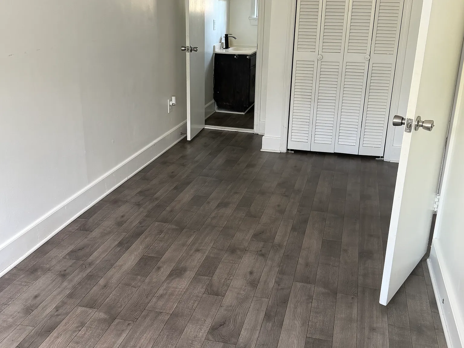 2 bed, 1.5 bath, 1200 sqft, $1,050 — Photo 3